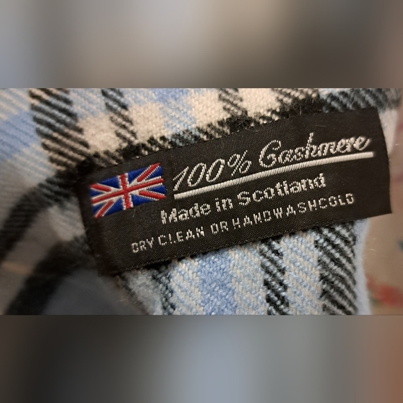 Vintage Baby Blue Plaid Cashmere Casual Neutral Unisex Scarf Wrap w/ Fringe - Picture 7 of 7